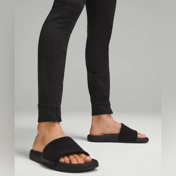 Lululemon Pull-On Zip-Front Stirrup High-Rise Pant *Full Length in Black, Small - Picture 4 of 15